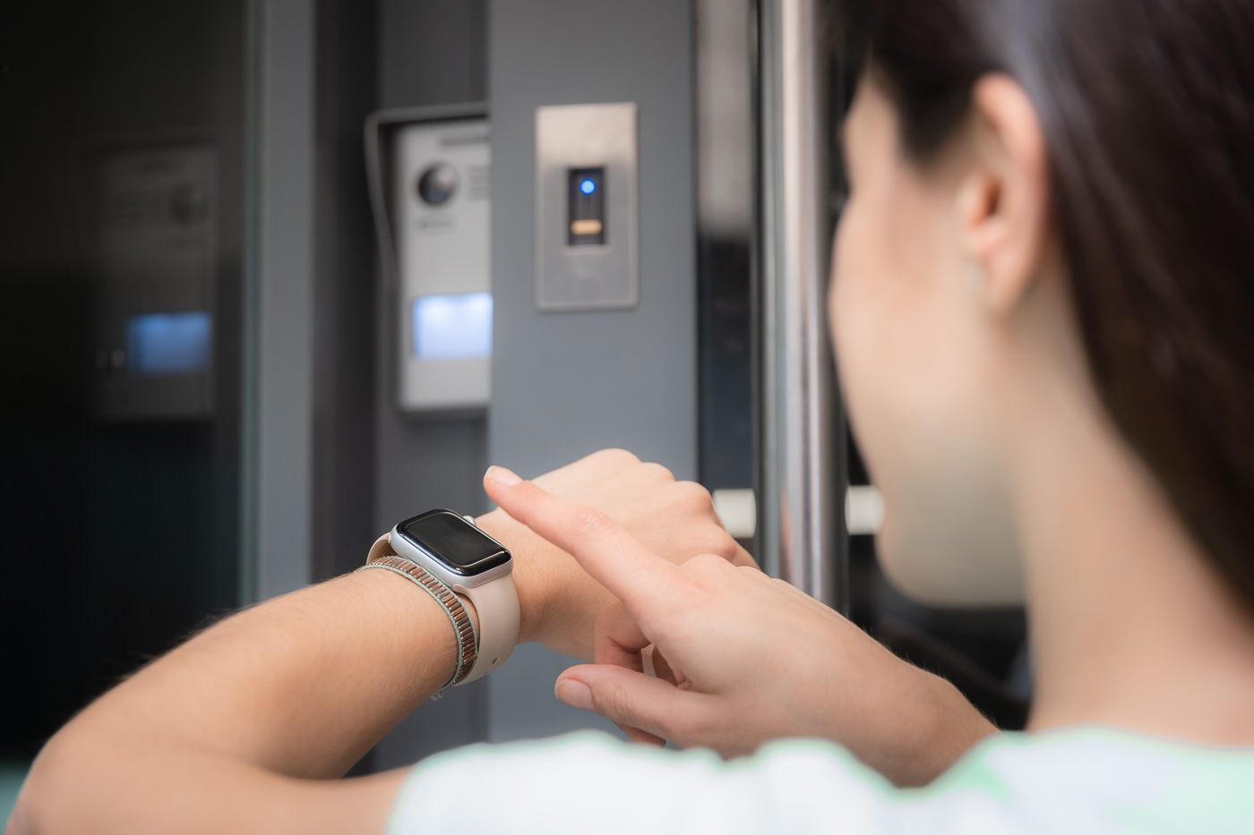 tipos dispositivos fichaje en el mercado