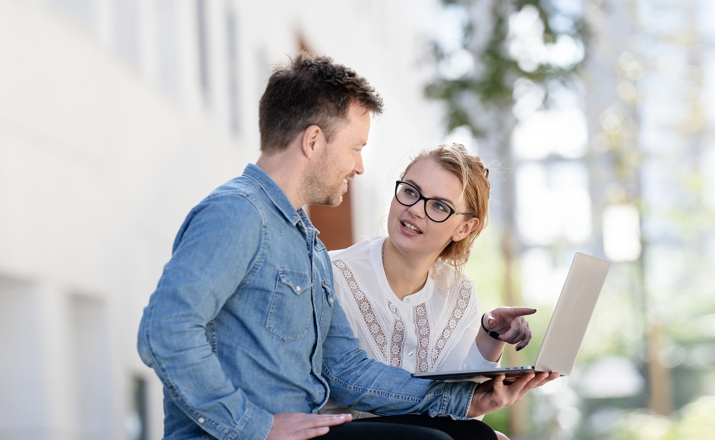 Cómo ponérselo fácil a los empleados para fichar o registrar la jornada laboral