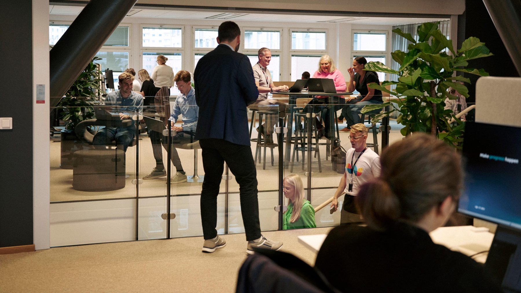 Pasos para alcanzar la eficiencia operativa en RR.HH.: la importancia de integrar los registros de ausencia y presencia